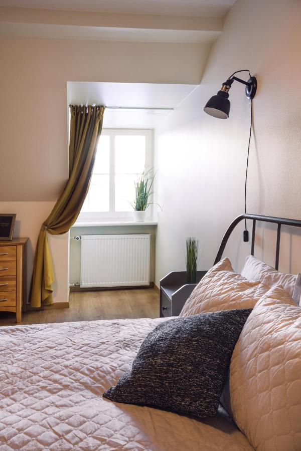 Rothko Apartment/8 Guests/4Bedrooms/Riga Old Town エクステリア 写真